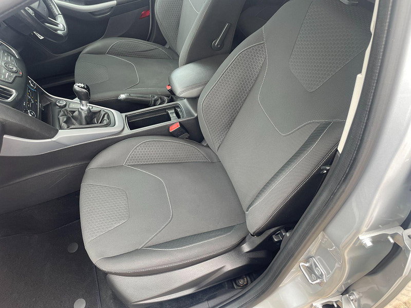 Ford Focus 1.5 TDCi Zetec Euro 6 (s/s) 5dr 5dr Manual 2026