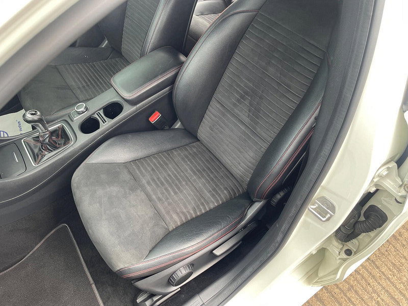 Mercedes-Benz A Class 1.5 A180 CDI AMG Sport Euro 5 (s/s) 5dr 5dr Manual 2026