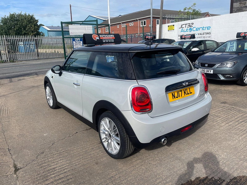 MINI Hatch 1.5 Cooper D Euro 6 (s/s) 3dr 3dr Manual 2026