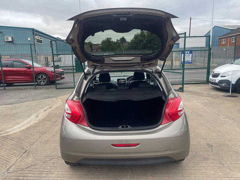 Peugeot 208 1.4 HDi Allure Euro 5 5dr 5dr Manual 2026