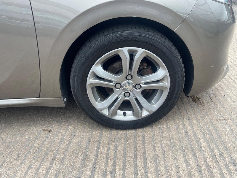 Peugeot 208 1.4 HDi Allure Euro 5 5dr 5dr Manual 2026