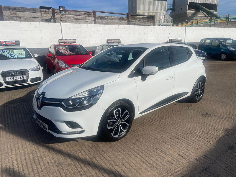 Renault Clio 0.9 TCe Play Euro 6 (s/s) 5dr 5dr Manual 2026