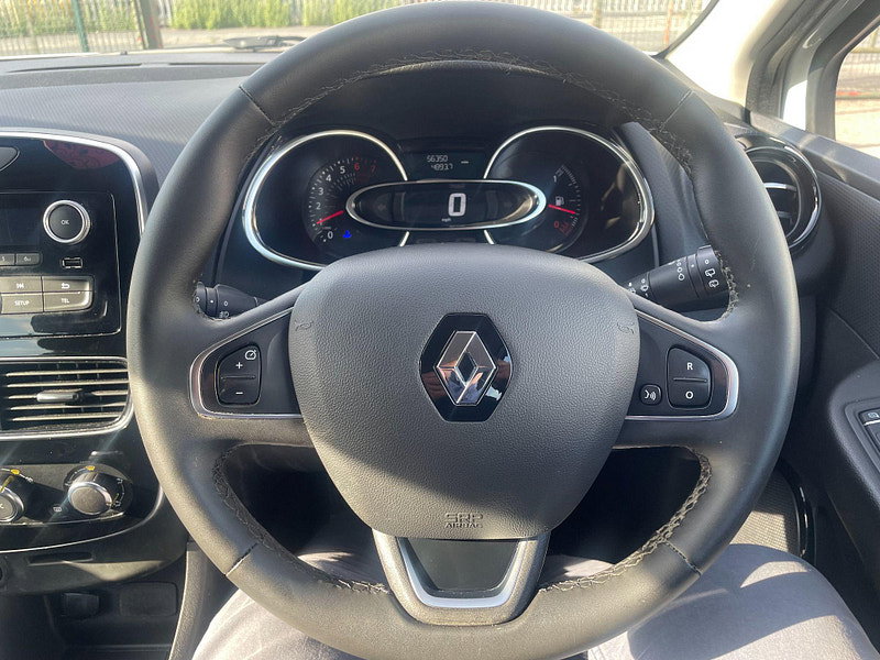 Renault Clio 0.9 TCe Play Euro 6 (s/s) 5dr 5dr Manual 2026