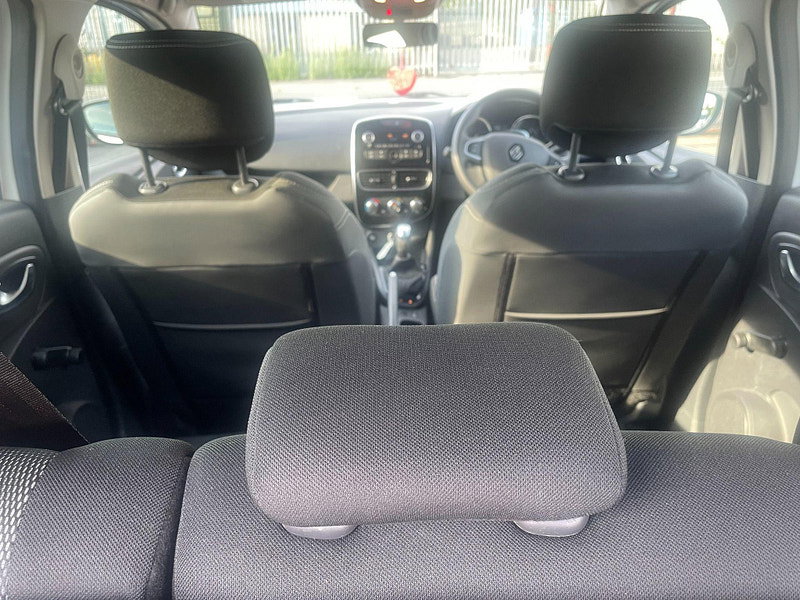 Renault Clio 0.9 TCe Play Euro 6 (s/s) 5dr 5dr Manual 2026