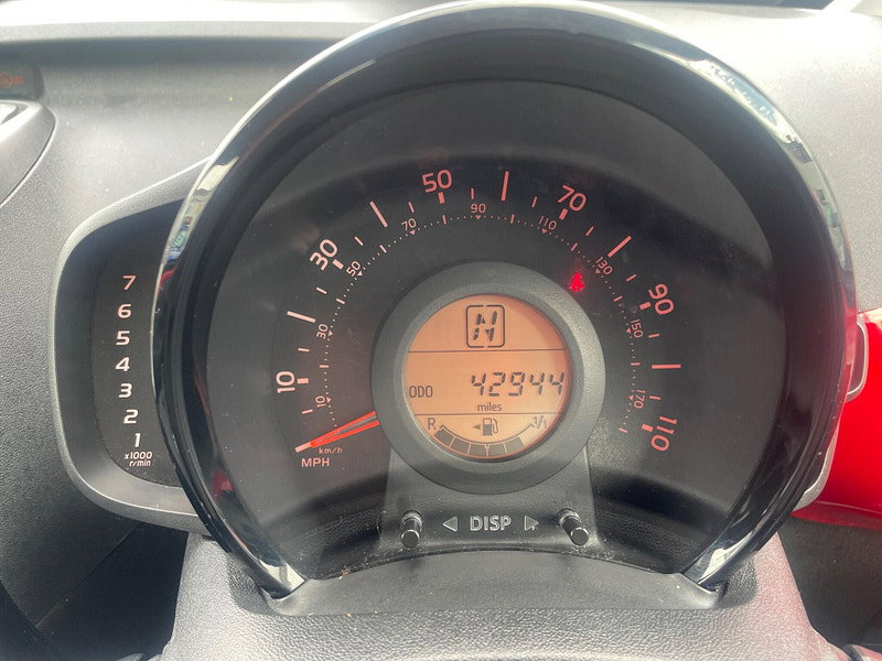 Toyota Aygo 1.0 VVT-i x-pression x-shift Euro 6 5dr 5dr Automatic 2026