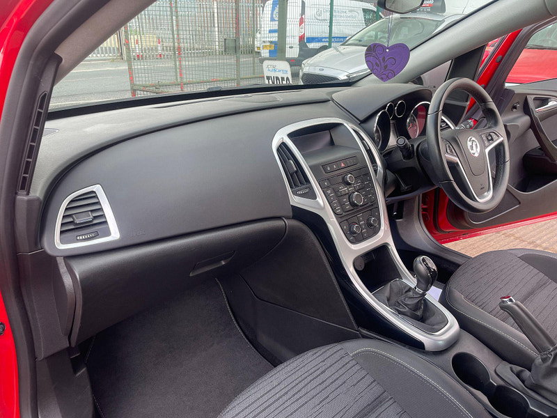 Vauxhall Astra 1.4 16v Excite Euro 5 5dr 5dr Manual 2026