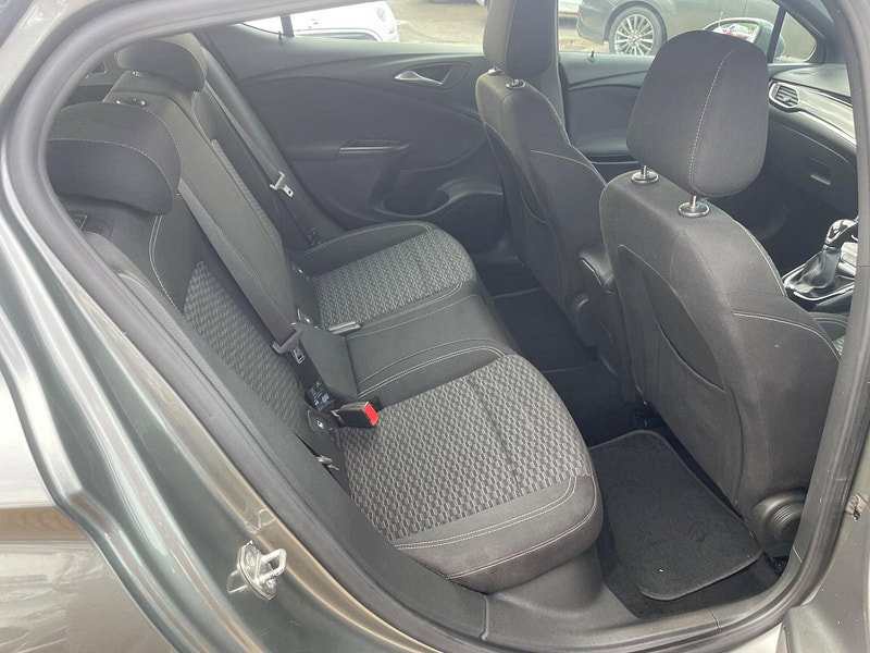 Vauxhall Astra 1.4i Turbo SRi Nav Euro 6 5dr 5dr Manual 2026