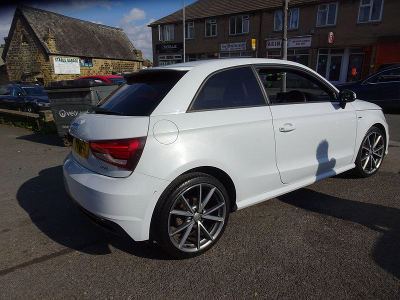 Audi A1 1.4 TFSI CoD Black Edition Euro 6 (s/s) 3dr 3dr Manual 2026