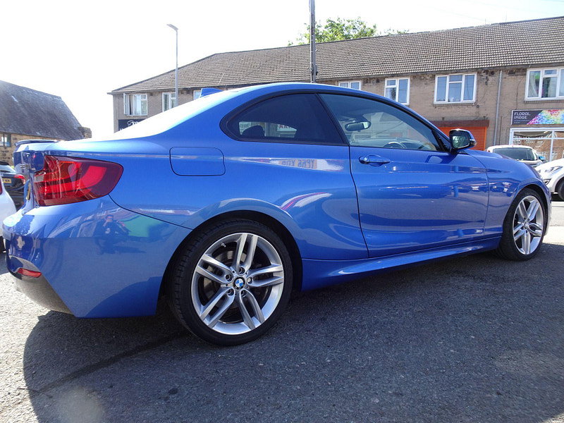 BMW 2 Series 2.0 220i M Sport Euro 6 (s/s) 2dr 2dr Manual 2026