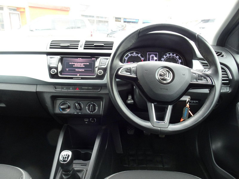 Skoda Fabia 1.0 Colour Edition Euro 6 (s/s) 5dr 5dr Manual 2026