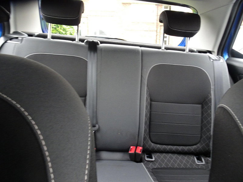 Skoda Fabia 1.0 Colour Edition Euro 6 (s/s) 5dr 5dr Manual 2026