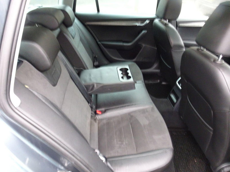 Skoda Octavia 2.0 TDI Scout DSG 4WD Euro 6 (s/s) 5dr 5dr Automatic 2026
