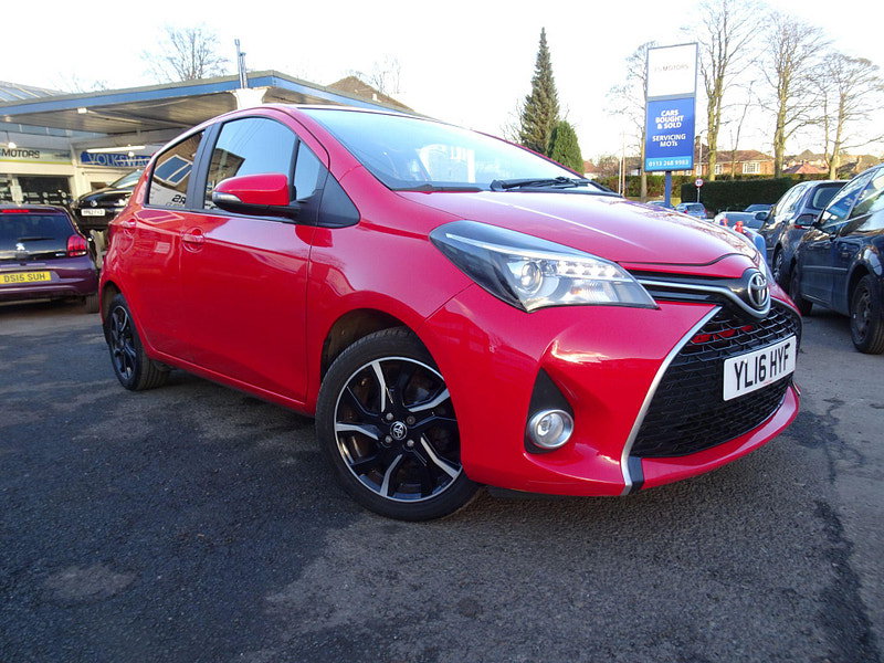 Toyota Yaris 1.33 Dual VVT-i Design Euro 6 5dr 5dr Manual 2026