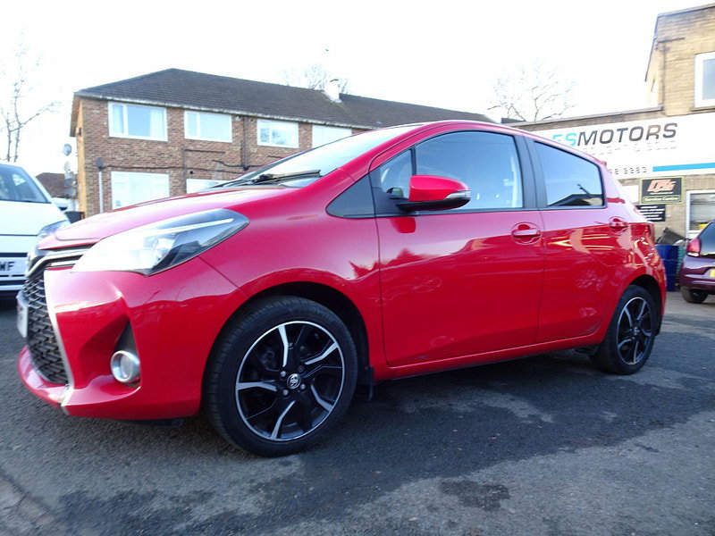 Toyota Yaris 1.33 Dual VVT-i Design Euro 6 5dr 5dr Manual 2026