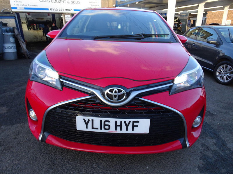 Toyota Yaris 1.33 Dual VVT-i Design Euro 6 5dr 5dr Manual 2026