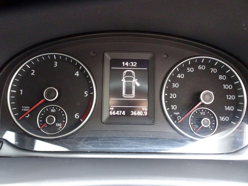 Volkswagen Touran 1.6 TDI SE Euro 5 5dr 5dr Manual 2026