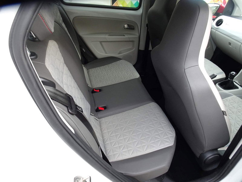 Volkswagen up! 1.0 up! beats Euro 6 (s/s) 5dr 5dr Manual 2026