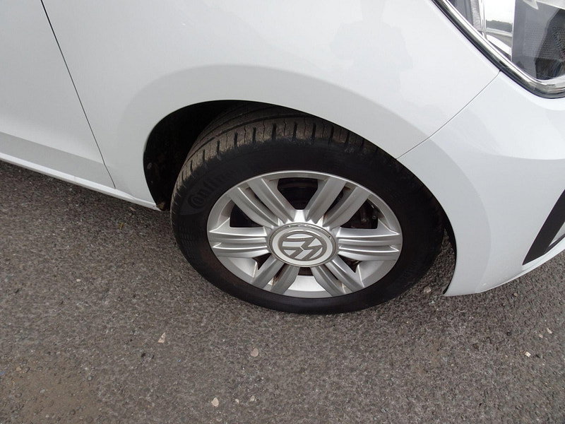 Volkswagen up! 1.0 BlueMotion Tech High up! ASG Euro 6 (s/s) 5dr 5dr Automatic 2026
