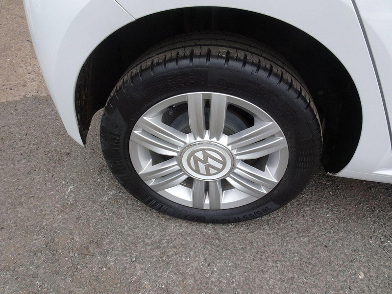 Volkswagen up! 1.0 BlueMotion Tech High up! ASG Euro 6 (s/s) 5dr 5dr Automatic 2026