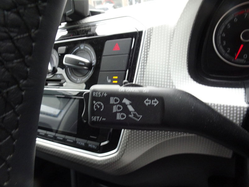 Volkswagen up! 1.0 BlueMotion Tech High up! ASG Euro 6 (s/s) 5dr 5dr Automatic 2026