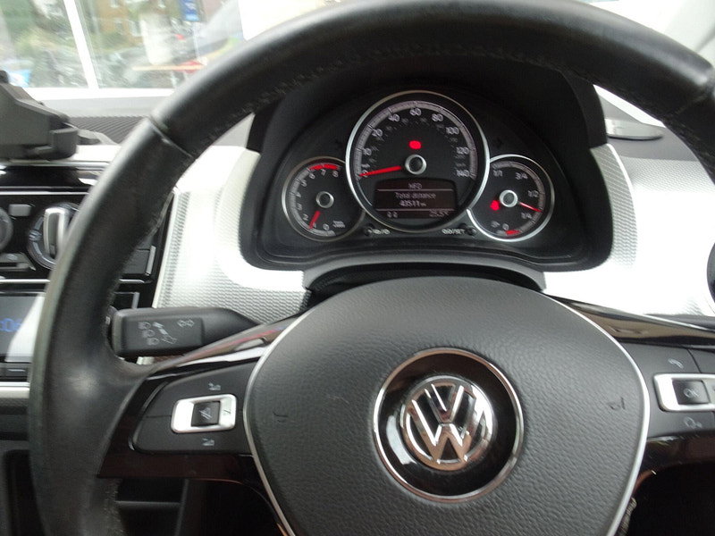 Volkswagen up! 1.0 High up! Euro 6 5dr 5dr Manual 2026