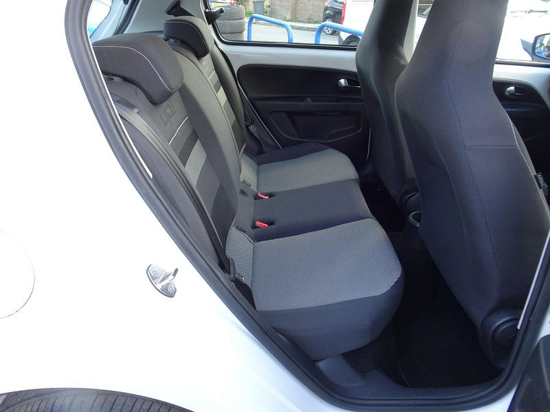 Volkswagen up! 1.0 Look up! Euro 6 5dr 5dr Manual 2026