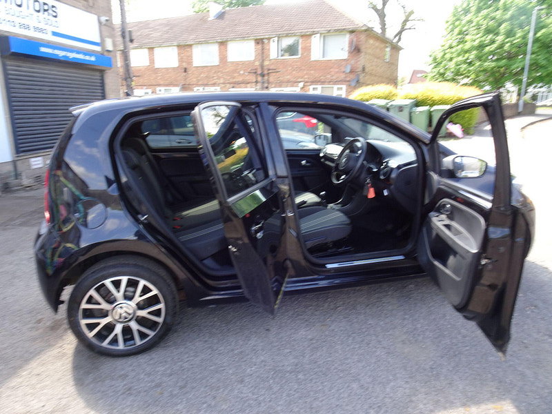 Volkswagen up! 1.0 Street up! Euro 6 5dr 5dr Manual 2026