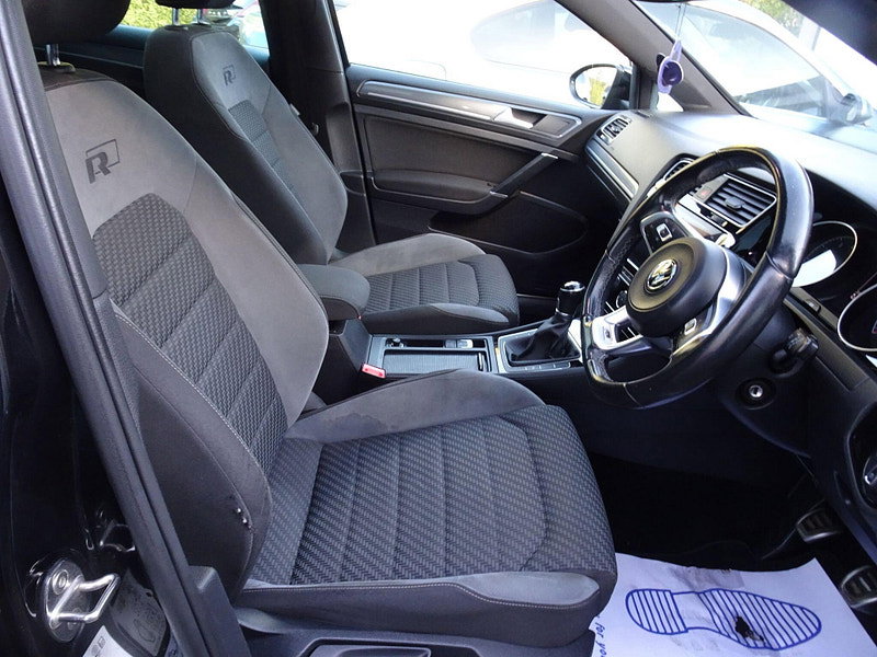 Volkswagen Golf 1.5 TSI EVO R-Line Euro 6 (s/s) 5dr 5dr Manual 2026