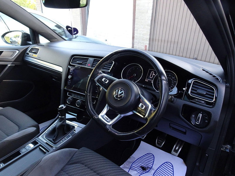 Volkswagen Golf 1.5 TSI EVO R-Line Euro 6 (s/s) 5dr 5dr Manual 2026