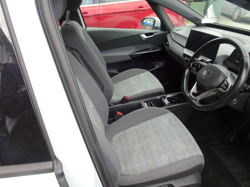 Volkswagen ID.3 Pure Performance 45kWh Life Auto 5dr 5dr Automatic 2026