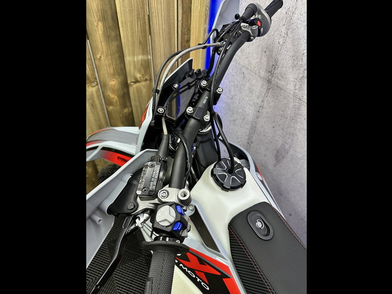 GPX Moto TSE 300R 2027 0dr 2026