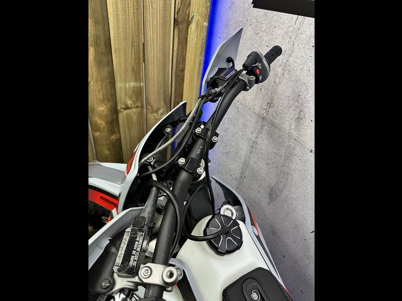 GPX Moto TSE 300R 2027 300 L 0dr 2026