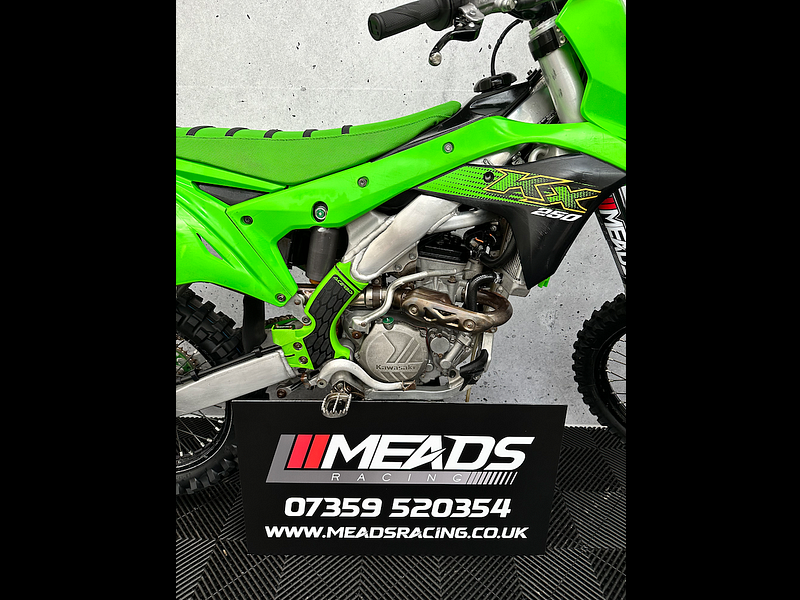 KAWASAKI KX250F 2017 0dr 2026
