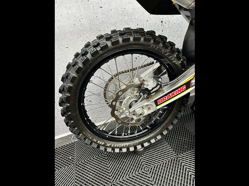 Suzuki RM-Z250 2017 LIKE NEW !!! 0dr  2026