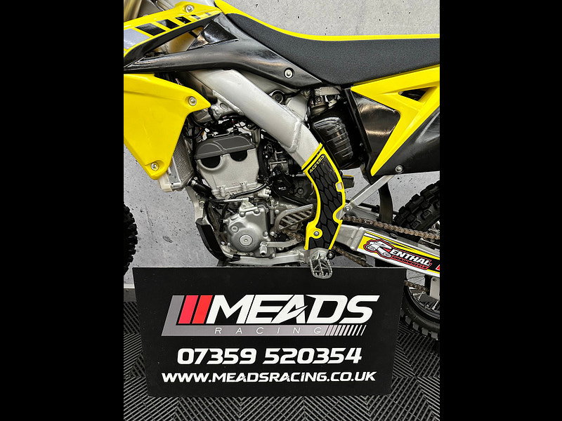 Suzuki RM-Z250 2017 LIKE NEW !!! 0dr  2026