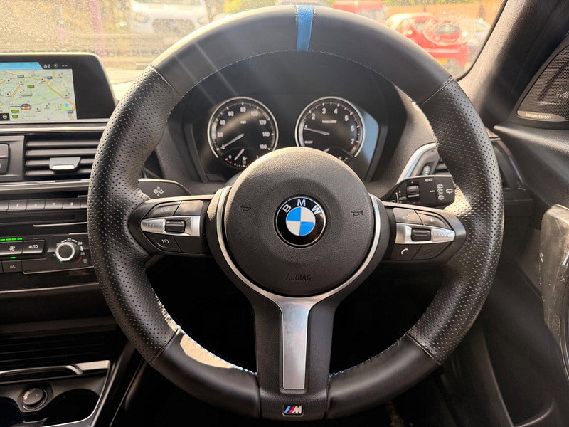 BMW 1 Series 1.5 118i M Sport Shadow Edition Euro 6 (s/s) 5dr 5dr Manual 2026