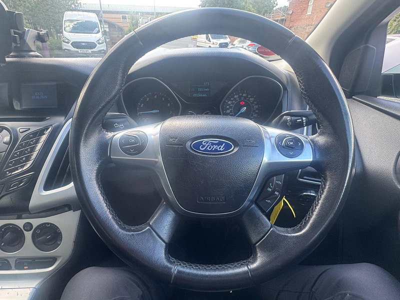Ford Focus 1.0T EcoBoost Zetec Euro 5 (s/s) 5dr 5dr Manual 2026