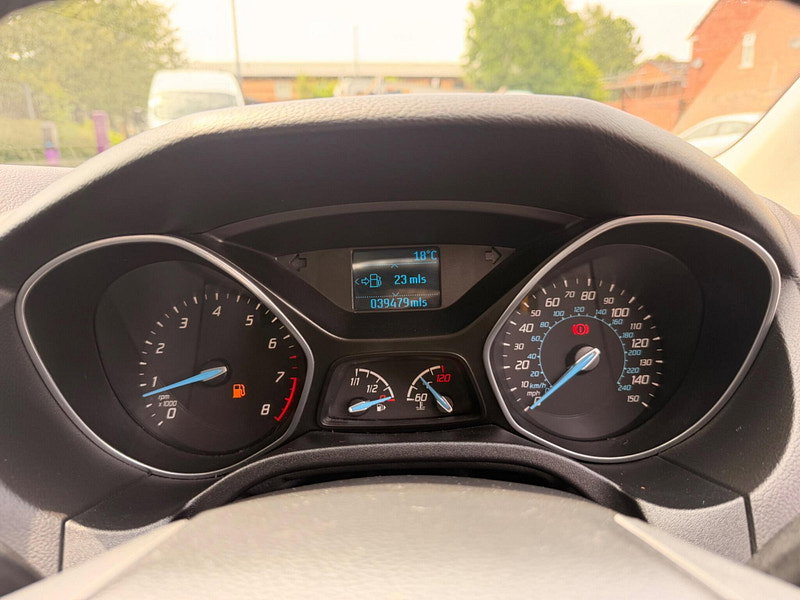 Ford Focus 1.0T EcoBoost Zetec Euro 5 (s/s) 5dr 5dr Manual 2026