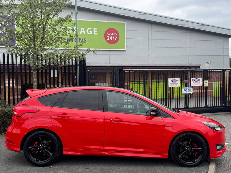 Ford Focus 1.5T EcoBoost Zetec S Red Edition Euro 6 (s/s) 5dr 5dr Manual 2026