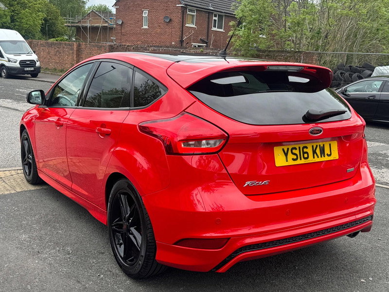 Ford Focus 1.5T EcoBoost Zetec S Red Edition Euro 6 (s/s) 5dr 5dr Manual 2026