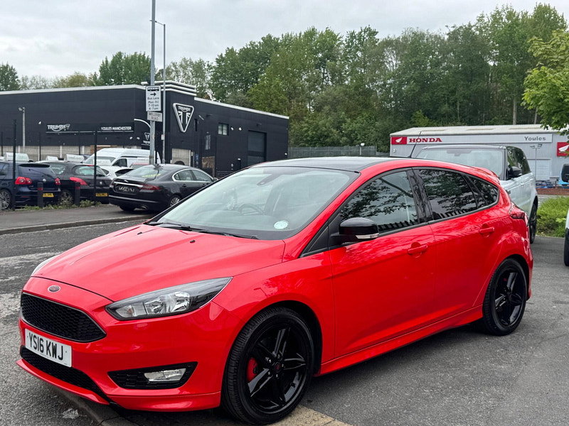 Ford Focus 1.5T EcoBoost Zetec S Red Edition Euro 6 (s/s) 5dr 5dr Manual 2026