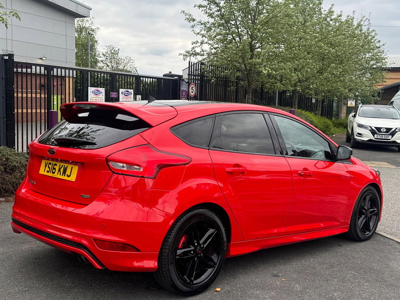Ford Focus 1.5T EcoBoost Zetec S Red Edition Euro 6 (s/s) 5dr 5dr Manual 2026