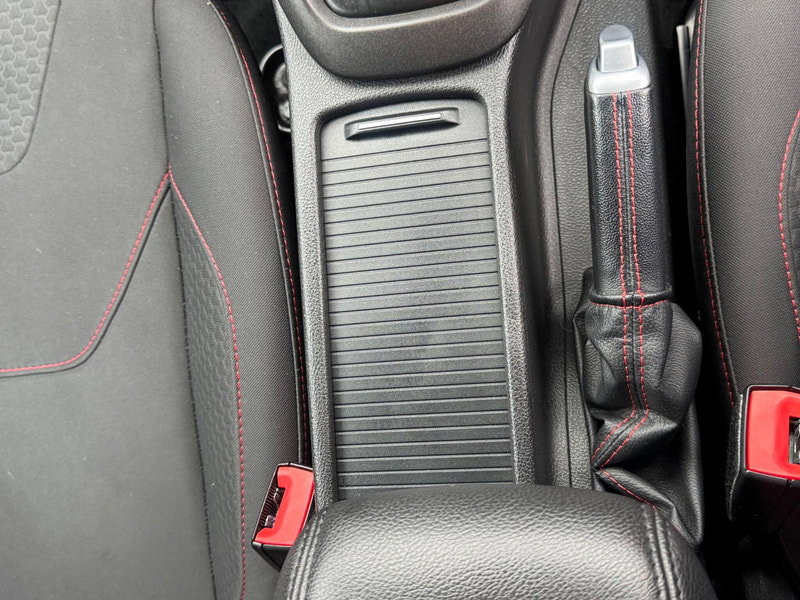 Ford Focus 1.5T EcoBoost Zetec S Red Edition Euro 6 (s/s) 5dr 5dr Manual 2026