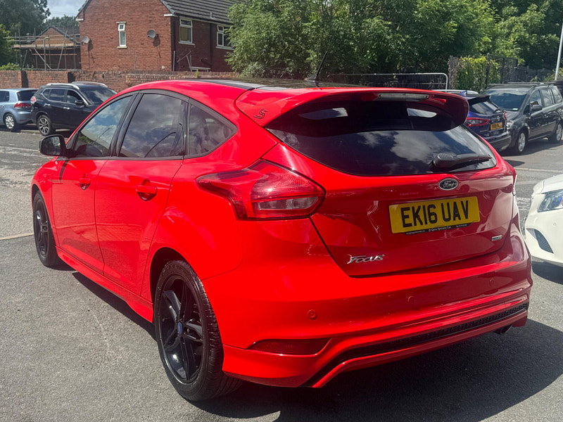 Ford Focus 1.5T EcoBoost Zetec S Red Edition Euro 6 (s/s) 5dr 5dr Manual 2026