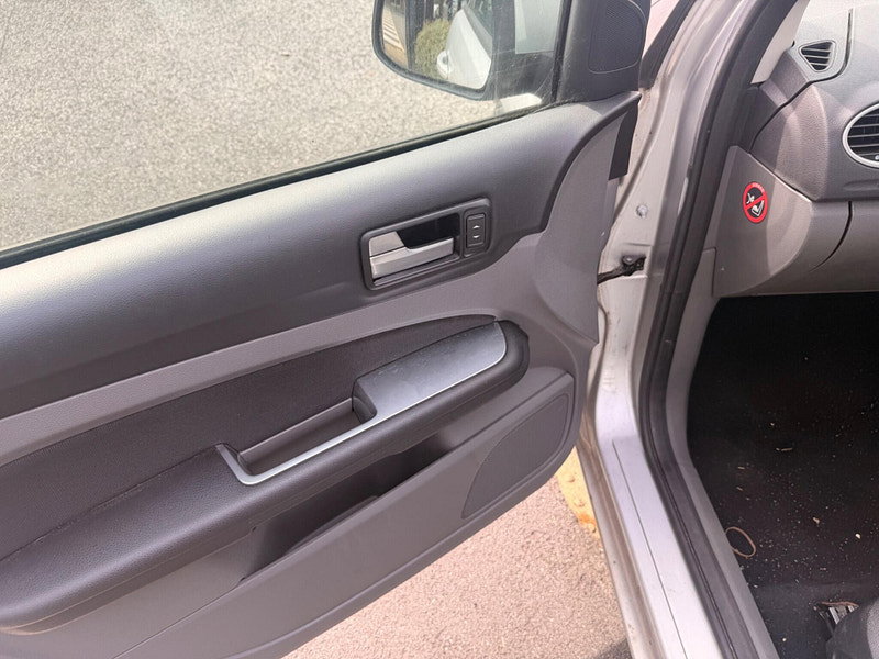 Ford Focus 1.6 Zetec 5dr 5dr Manual 2026