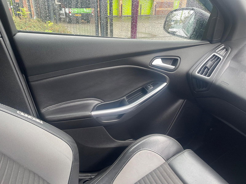 Ford Focus 2.0 TDCi ST-2 Euro 6 (s/s) 5dr 5dr Manual 2026