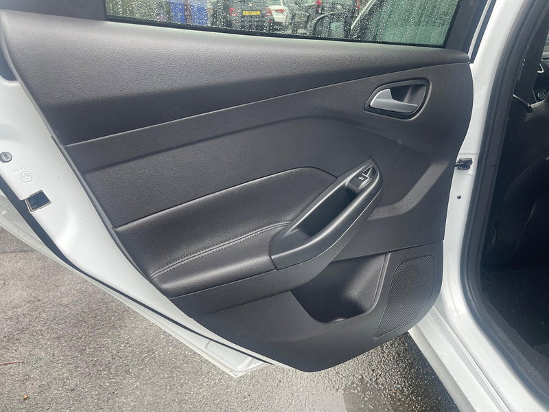 Ford Focus 2.0 TDCi ST-2 Euro 6 (s/s) 5dr 5dr Manual 2026