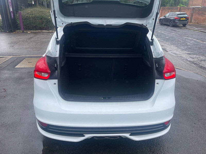 Ford Focus 2.0 TDCi ST-2 Euro 6 (s/s) 5dr 5dr Manual 2026