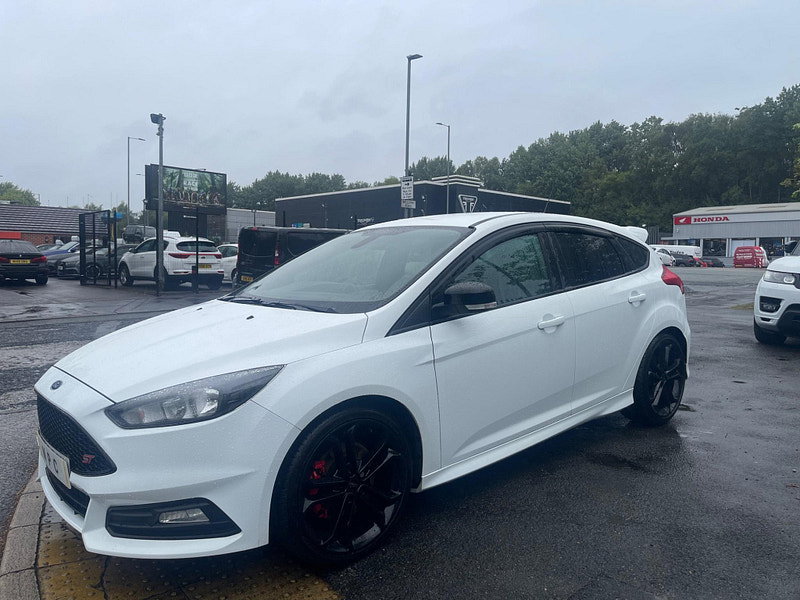 Ford Focus 2.0 TDCi ST-2 Euro 6 (s/s) 5dr 5dr Manual 2026