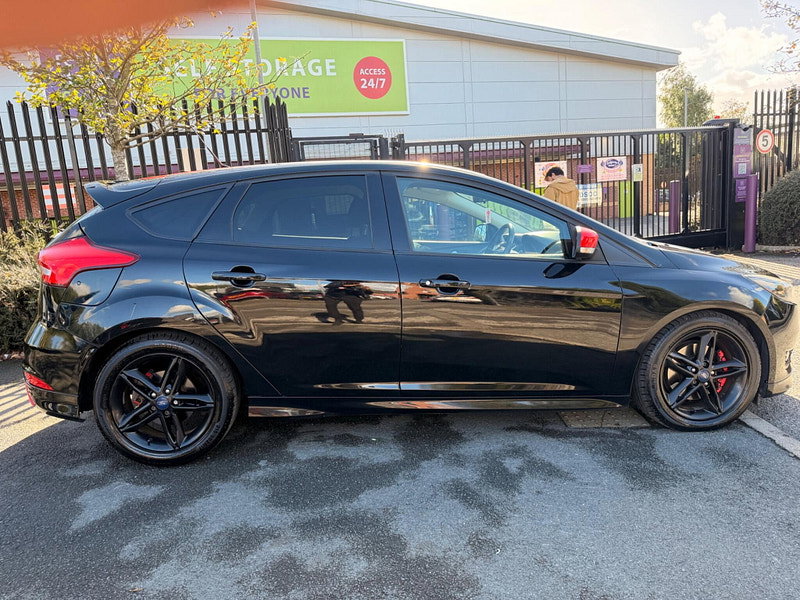 Ford Focus 2.0 TDCi Zetec S Black Edition Euro 6 (s/s) 5dr 5dr Manual 2026